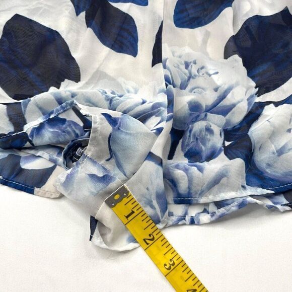 Show Me Your MUMU Blue Floral Short - Picture 8 of 10